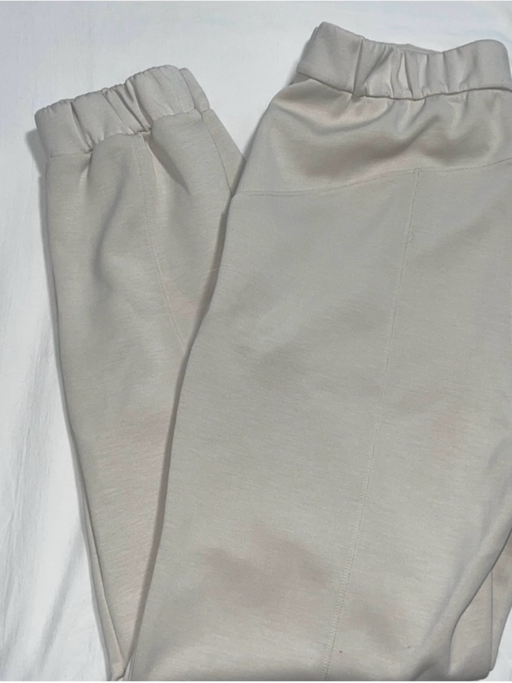 Lululemon Women's Cream Joggers
